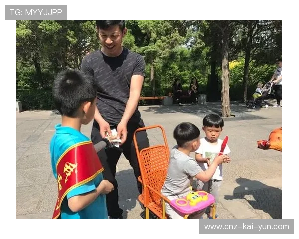 哈兰德被动员做慈善义卖,现场暖意满满 哈兰德被动员做慈善义卖,现场暖意满满